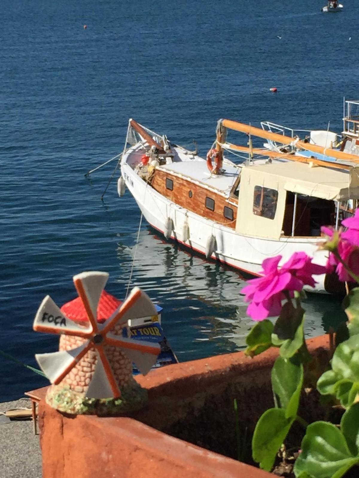 Hotel Karacam Foça Eksteriør bilde